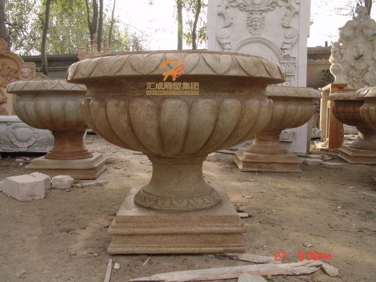 石雕花盆